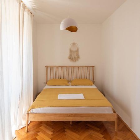 Pula City Apartment With Private Parking Free Ngoại thất bức ảnh